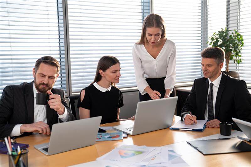 9369d328-17d5-4230-82a4-205415bef3b8