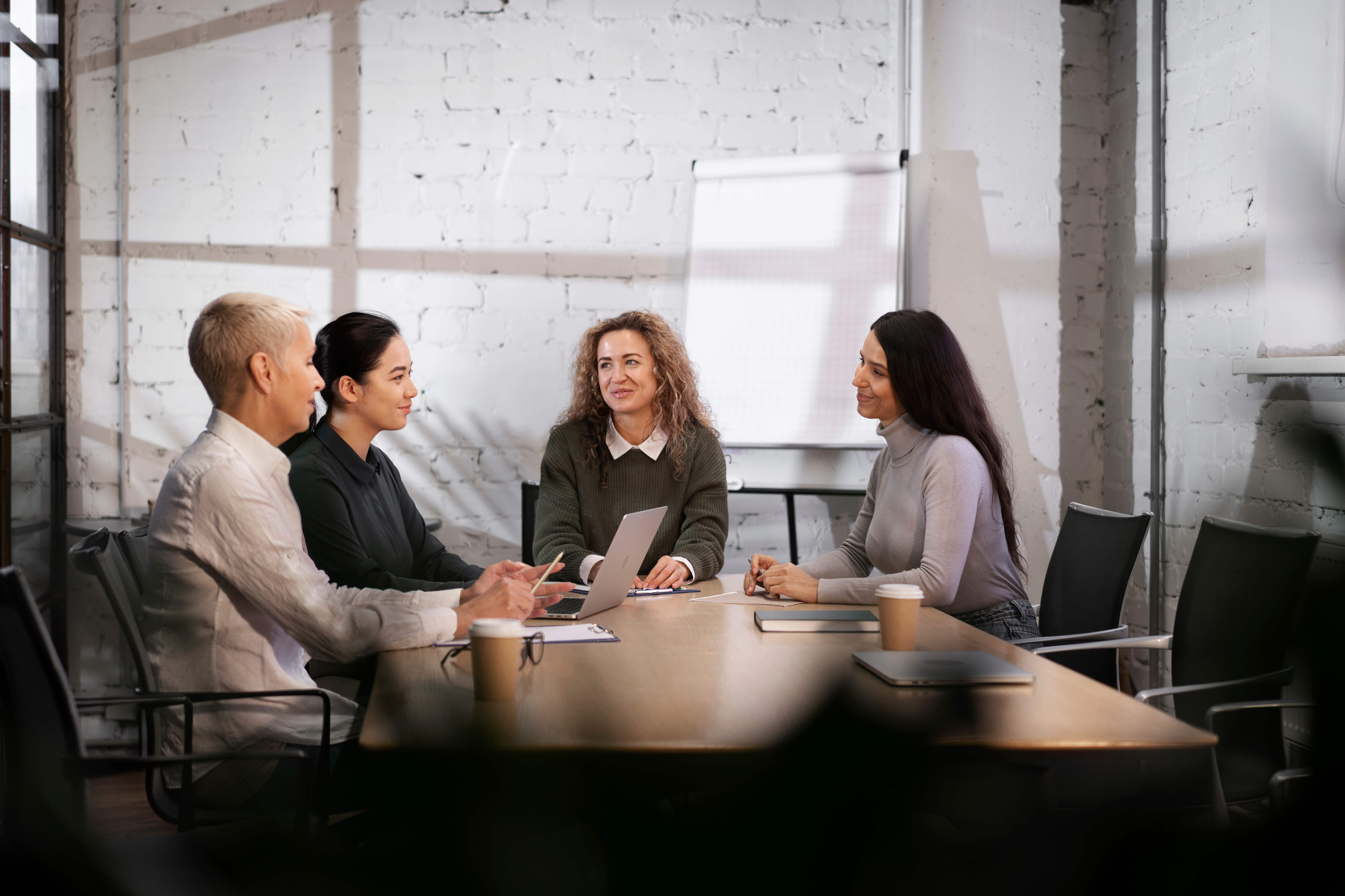 colleagues-working-together-project